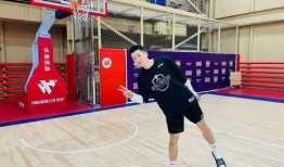 网红篮球场吃瓜事件真相,真相背后引人深思