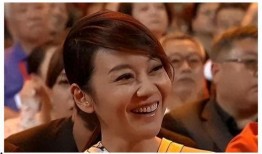 姐弟恋网红情侣吃瓜,甜蜜互动引网友热议