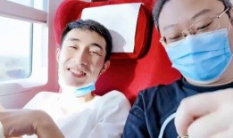 爆料王者男主播是谁啊视频,王者男主播身份曝光，网友热议！