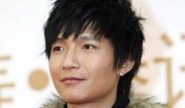 娱乐圈爆料违约金,违约金风暴来袭，明星违约代价几何？