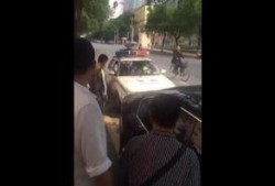 近期恋情爆料新闻报道视频,甜蜜瞬间引网友热议