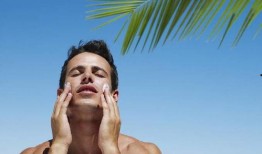 吃瓜纹身男网红很大的照片,吃瓜表情下的巨大魅力